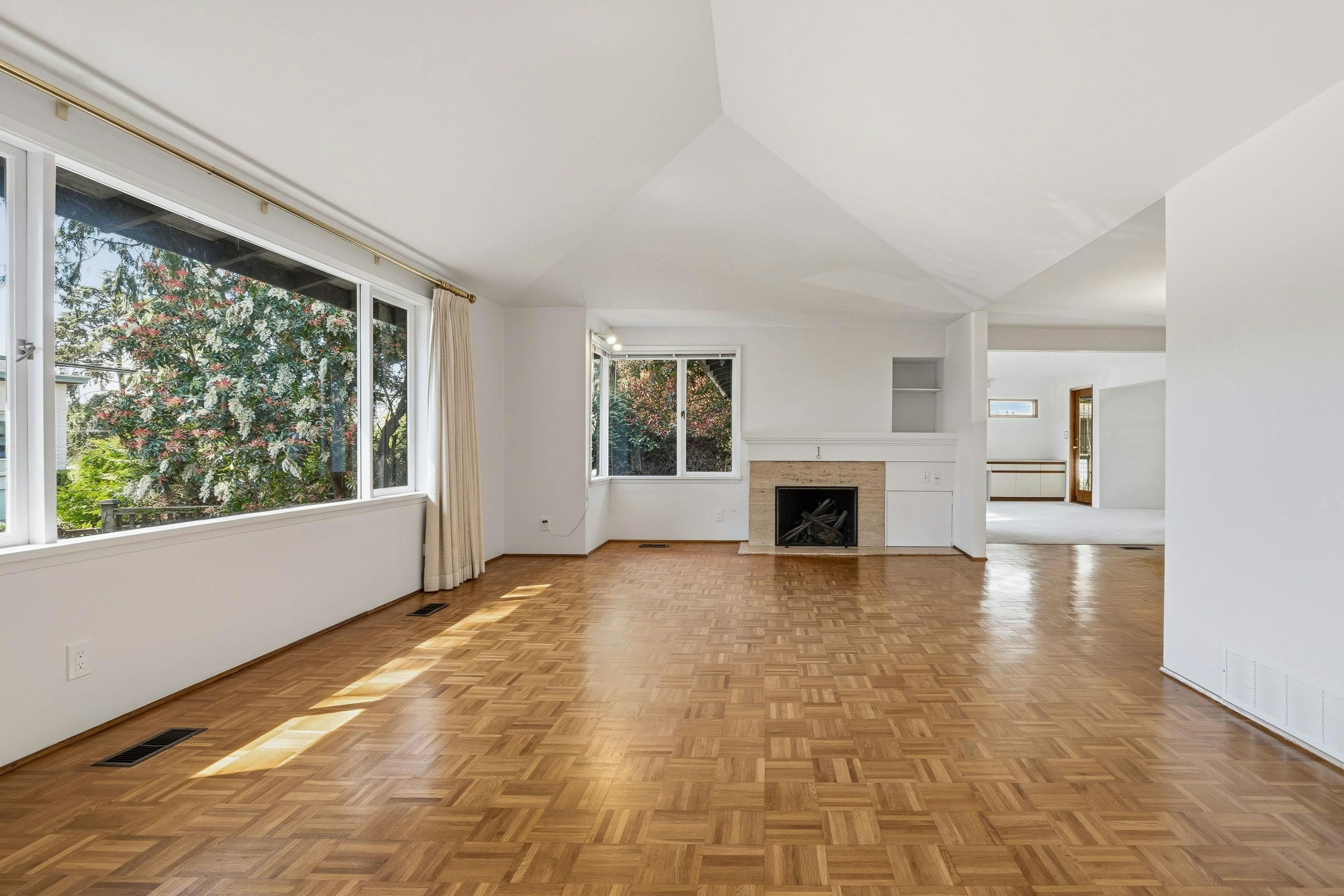 2493 Haywood Avenue, West Vancouver, BC, V7V 1Y2 - 3