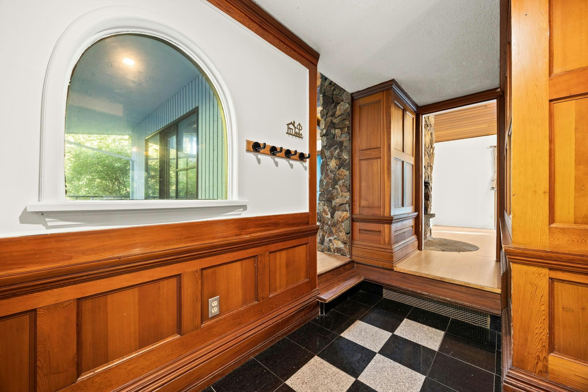 3290 Hazel Avenue, Coquitlam, BC, V3E 3H3 - 37