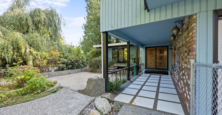 3290 Hazel Avenue, Coquitlam, BC, V3E 3H3 - 4