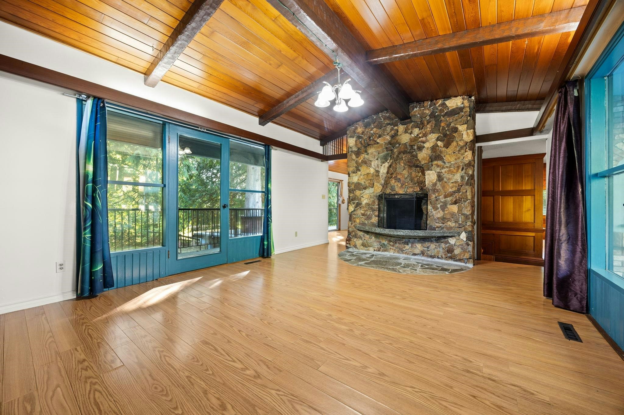 3290 Hazel Avenue, Coquitlam, BC, V3E 3H3 - 34