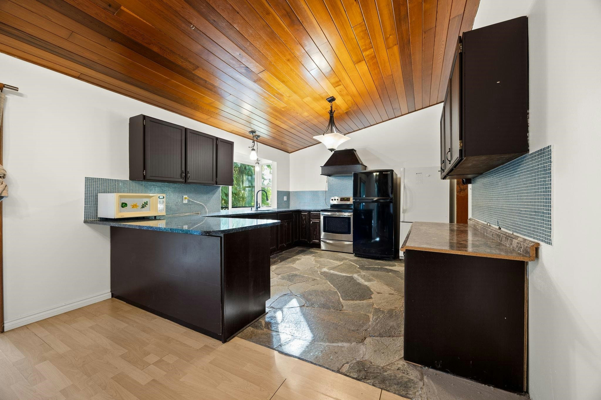 3290 Hazel Avenue, Coquitlam, BC, V3E 3H3 - 30