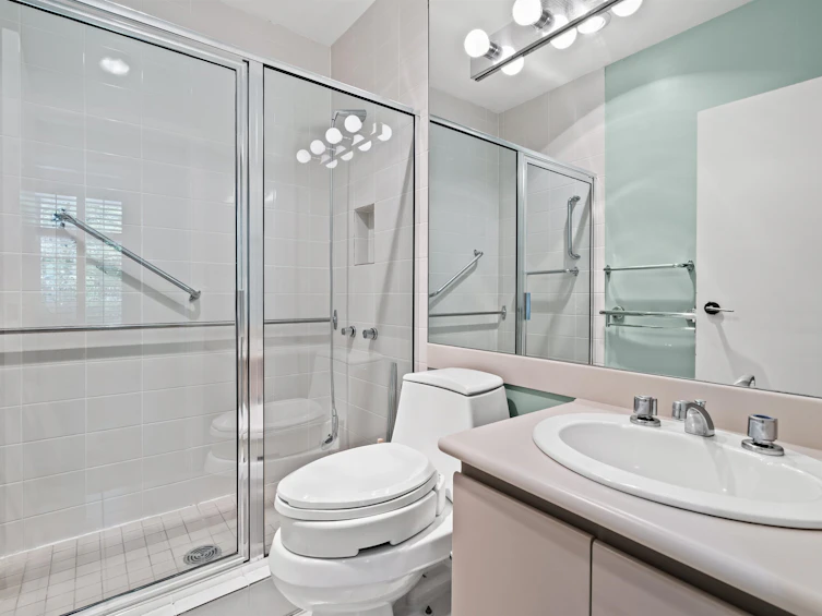 102-5850 Balsam Street, Vancouver, BC, V6M 4B9 - 26