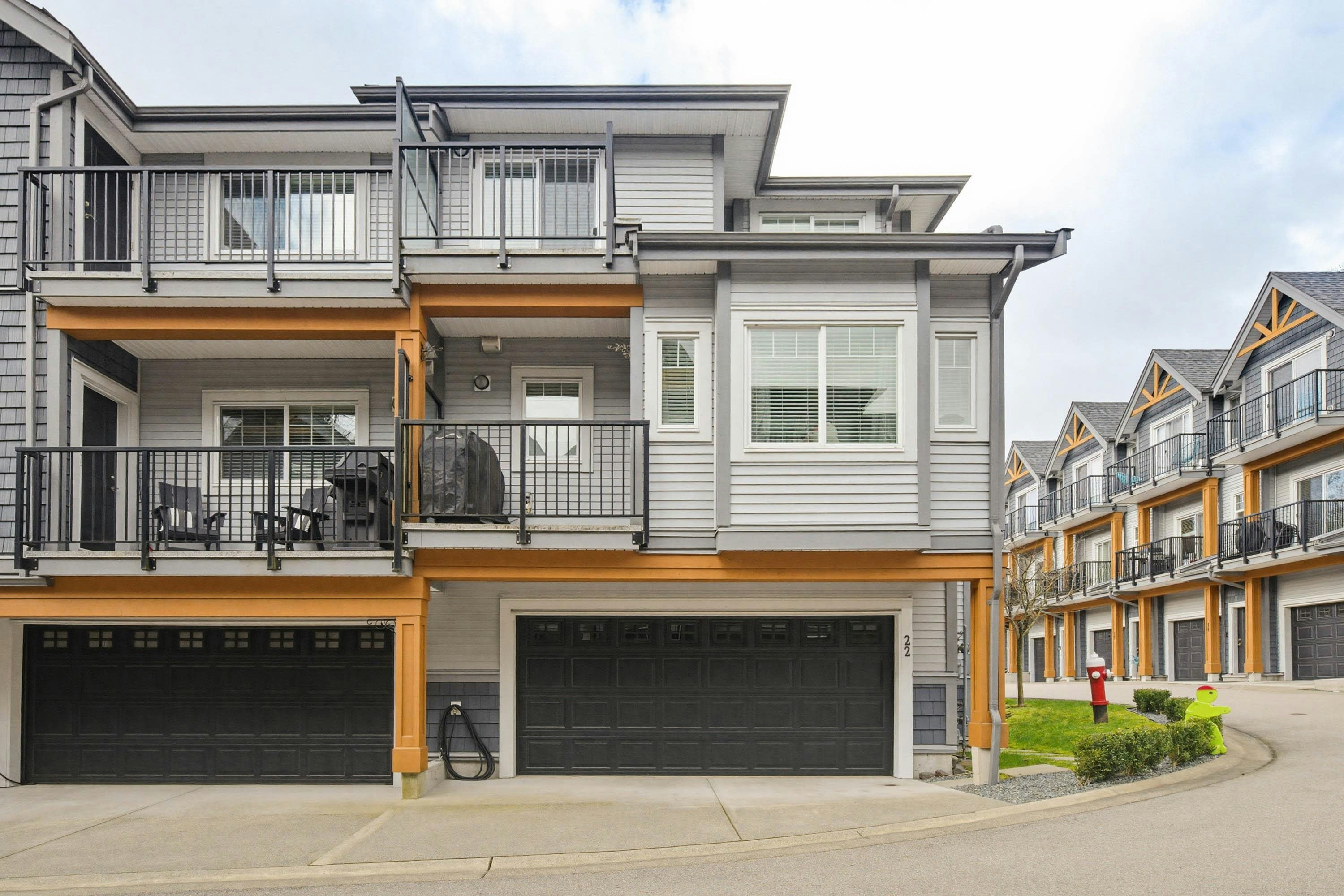 22-22810 113 Avenue, Maple Ridge, BC, V2X 3N2