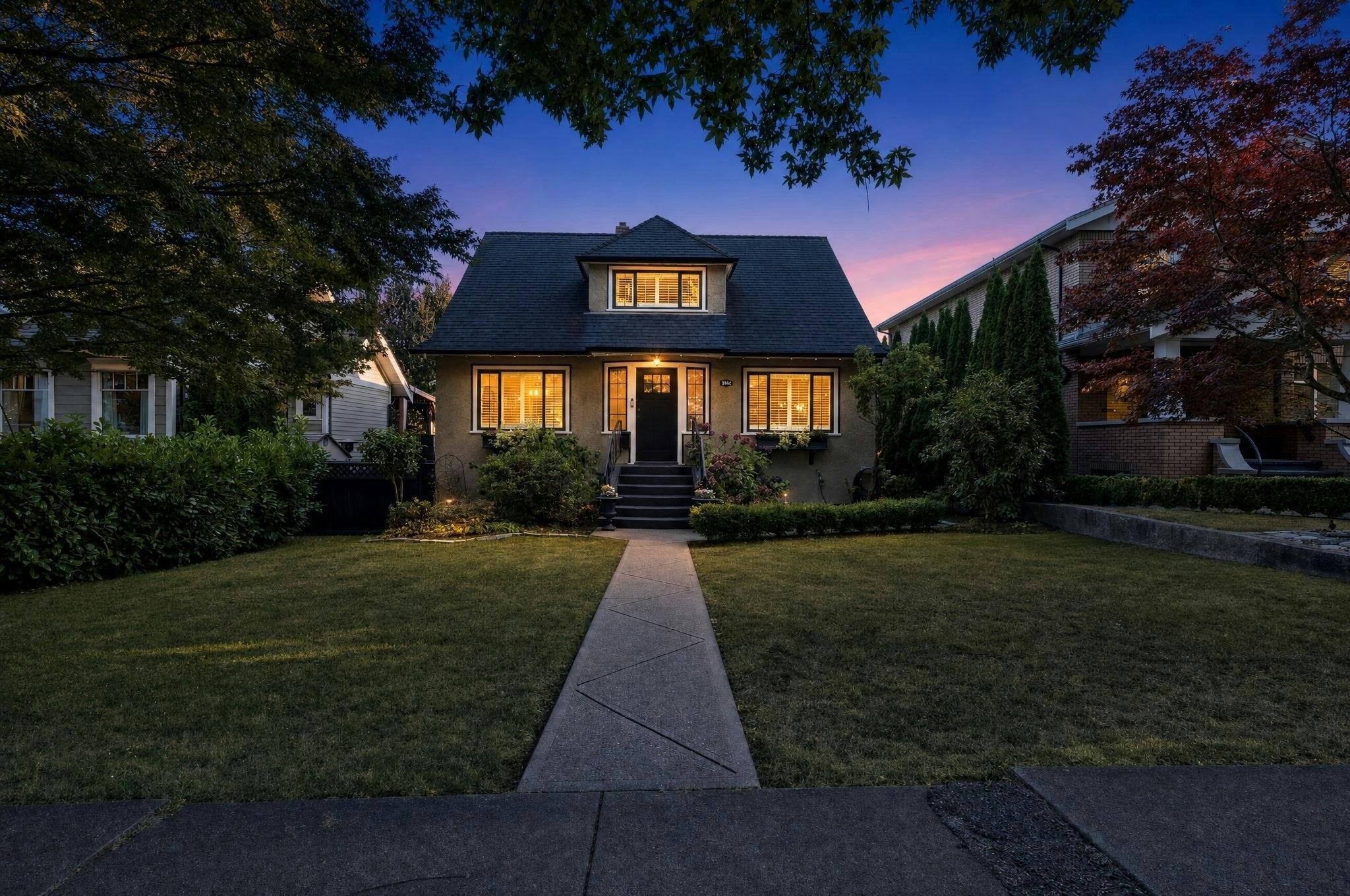 3964 Dundas Street, Burnaby, BC, V5C 1A5