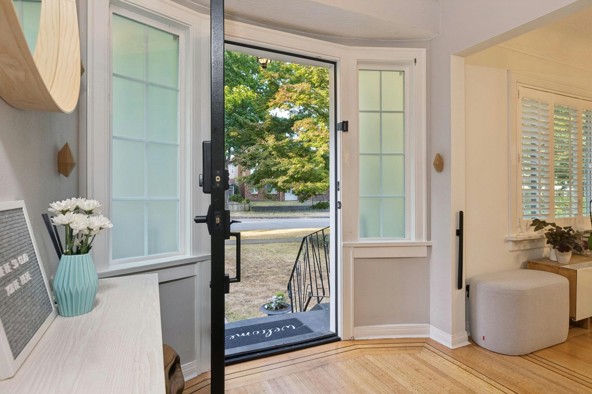 3964 Dundas Street - 3