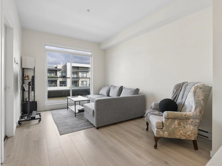 504-7920 206 Street, Langley, BC, V2Y 3X1
