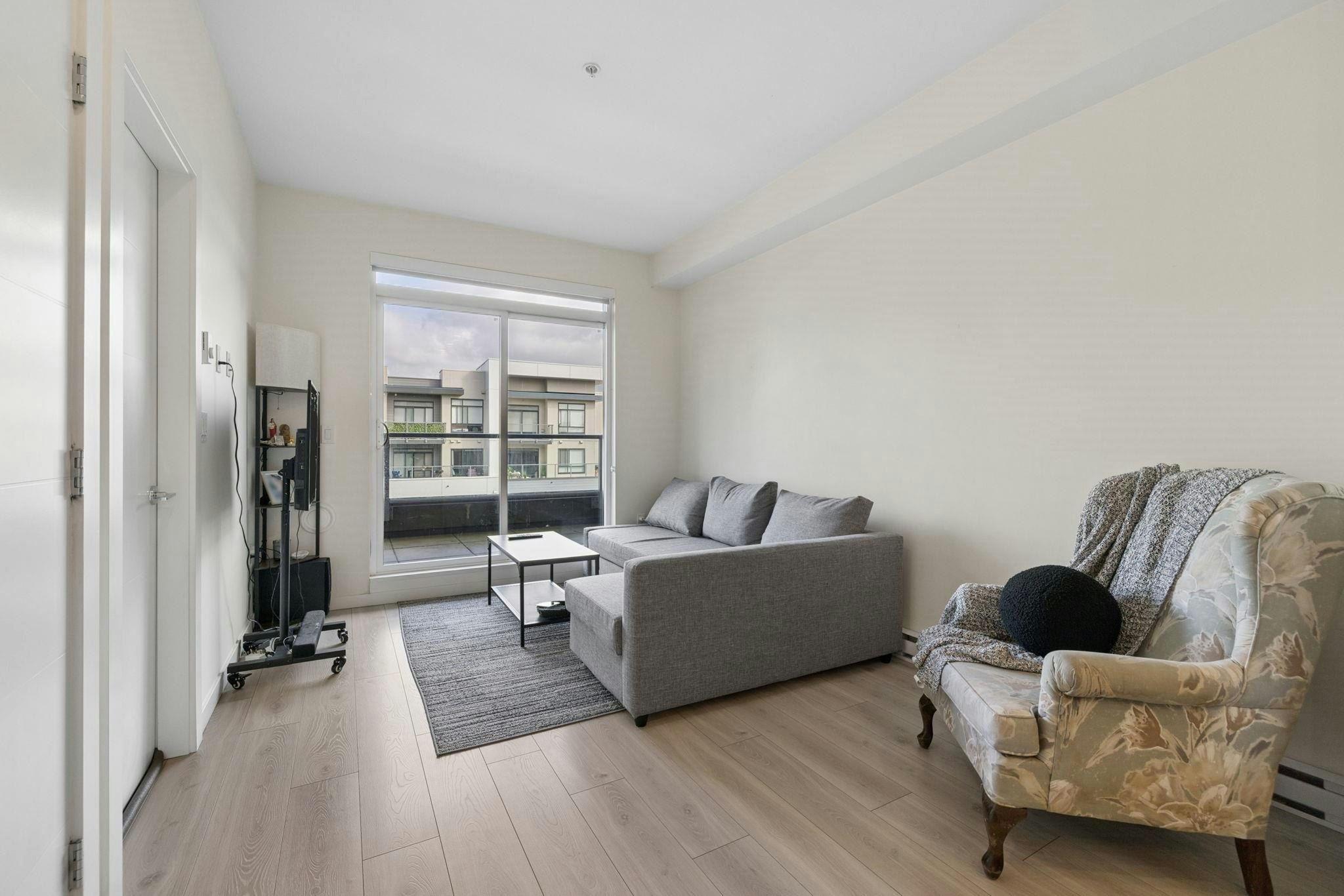 504-7920 206 Street - 3