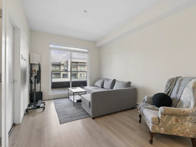 504-7920 206 Street - 3