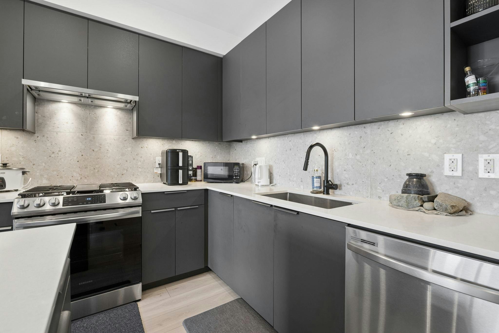 504-7920 206 Street, Langley, BC, V2Y 3X1 - 11