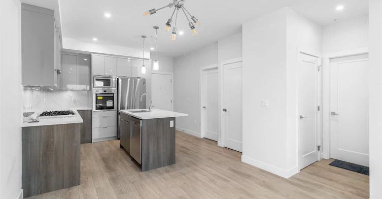 4xx-14438 72 Avenue, Surrey, BC, V3S 0B6 - 9