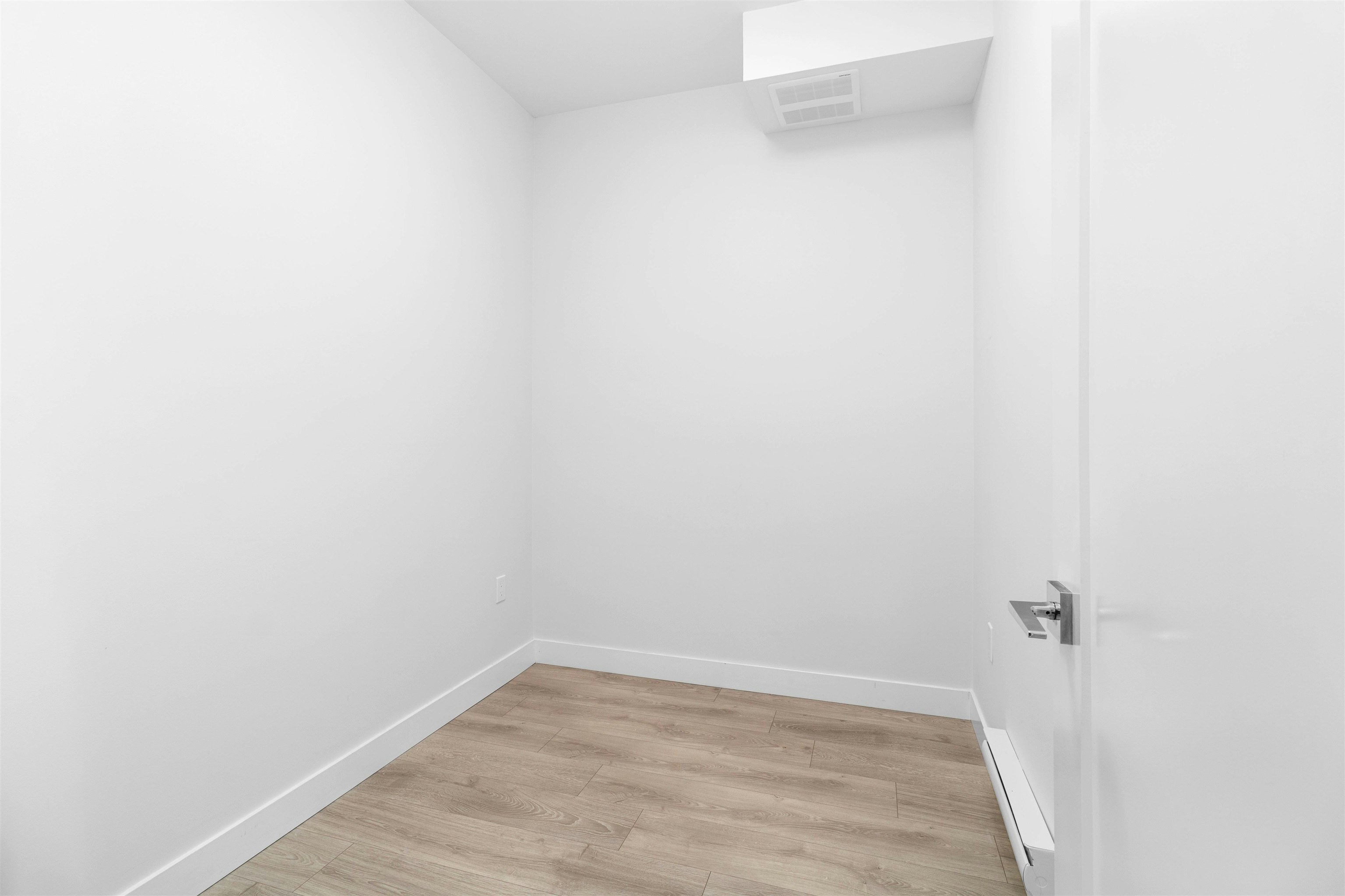 4xx-14438 72 Avenue, Surrey, BC, V3S 0B6 - 16