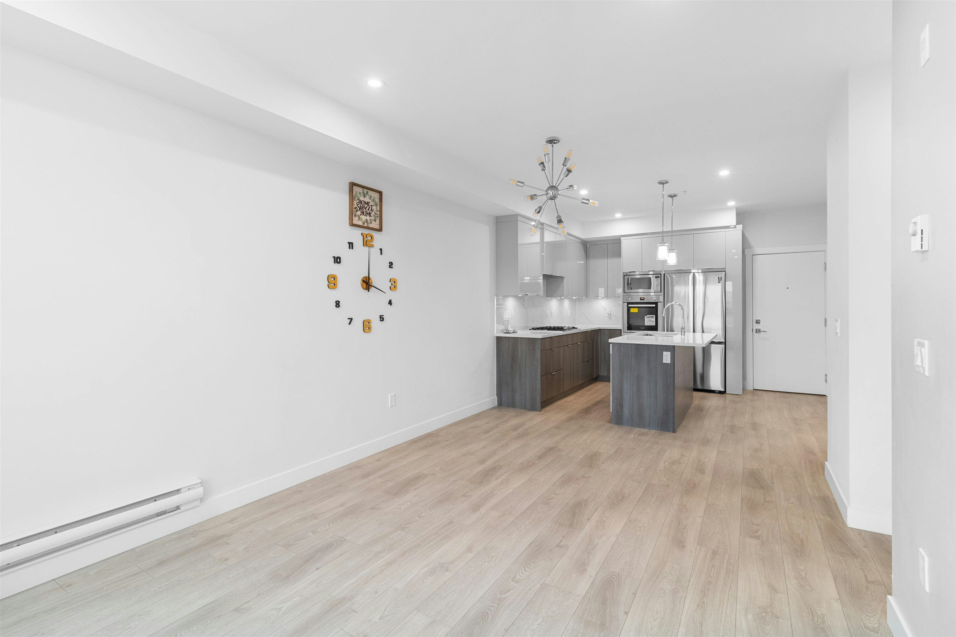 4xx-14438 72 Avenue, Surrey, BC, V3S 0B6 - 5