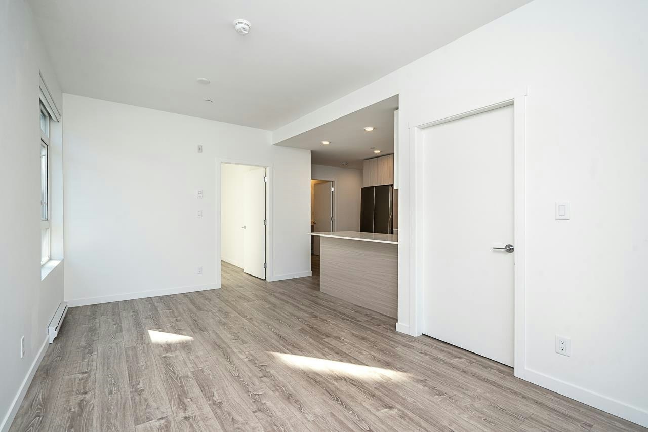 420-13968 Laurel Drive, Surrey, BC, V3T 1A8 - 7