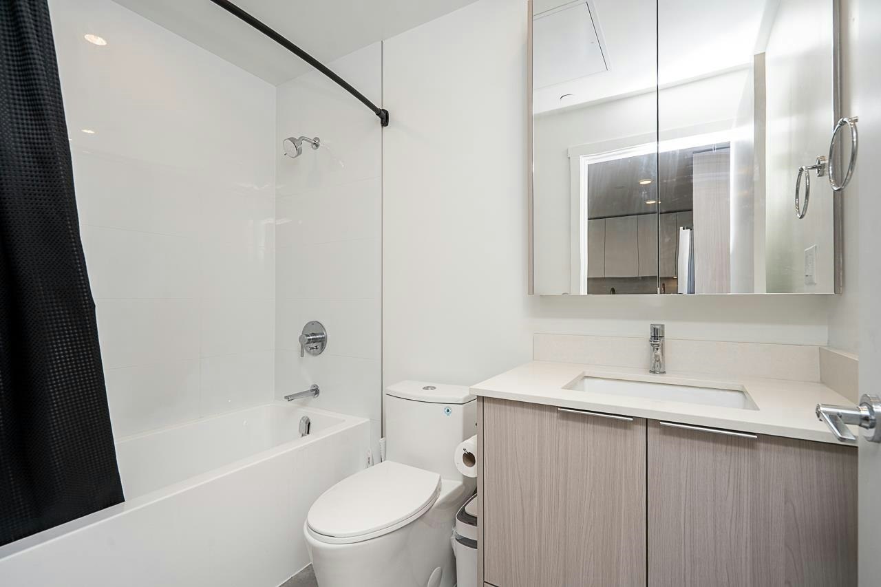 420-13968 Laurel Drive, Surrey, BC, V3T 1A8 - 22