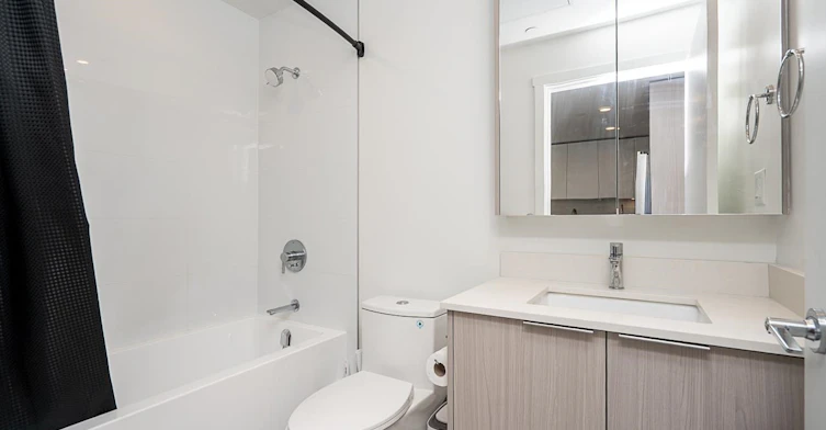 420-13968 Laurel Drive, Surrey, BC, V3T 1A8 - 22
