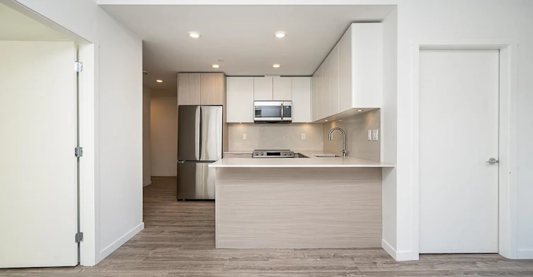 420-13968 Laurel Drive, Surrey, BC, V3T 1A8 - 10