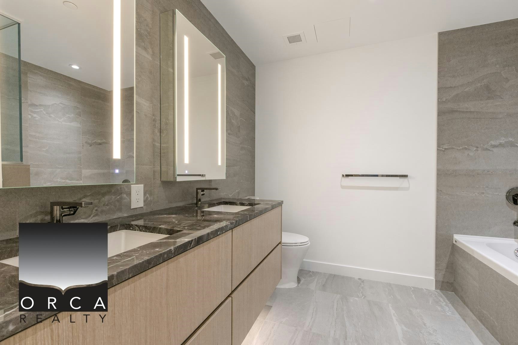 306-777 Harbour Way, North Vancouver, BC, V7P 0G2 - 12
