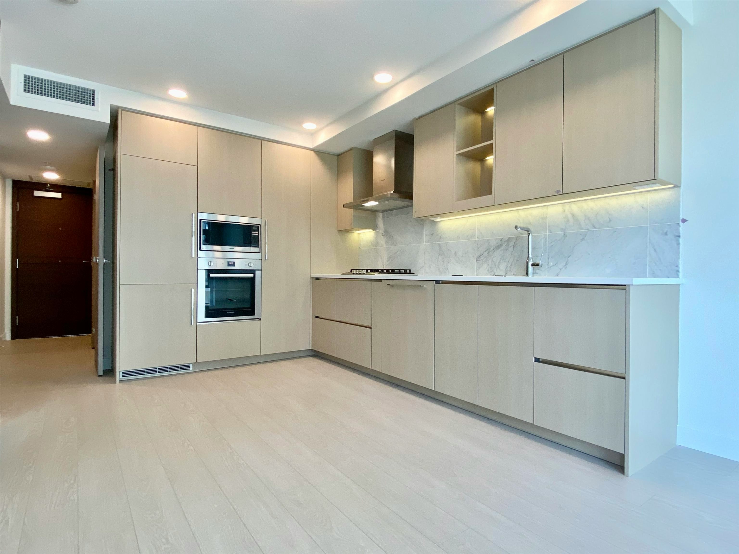 5XX-8800 Hazelbridge Way, Richmond, BC, V6X 0S3 - 5