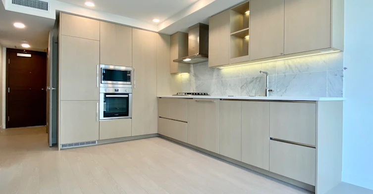 5XX-8800 Hazelbridge Way, Richmond, BC, V6X 0S3 - 5