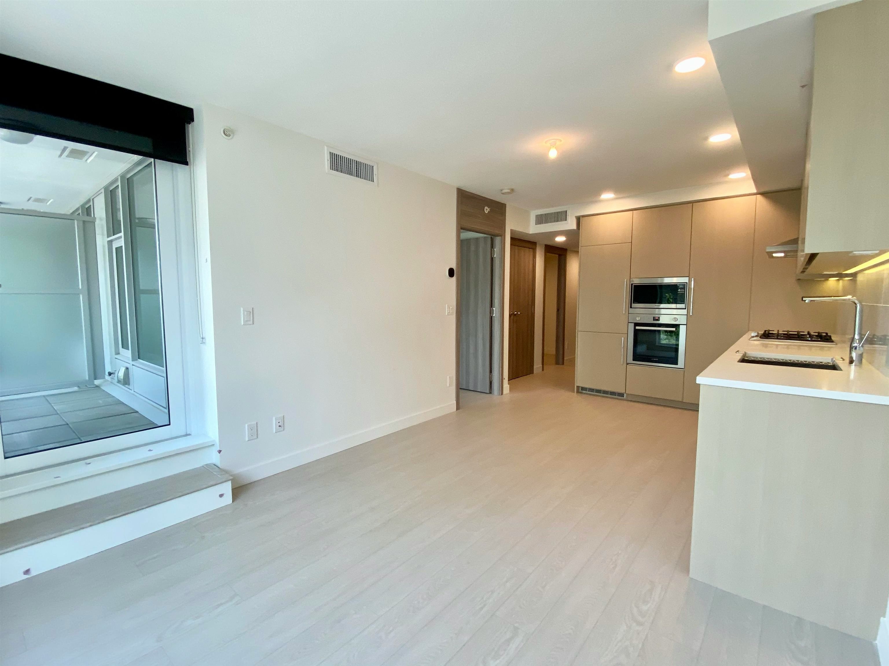 5XX-8800 Hazelbridge Way, Richmond, BC, V6X 0S3 - 8