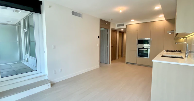 5XX-8800 Hazelbridge Way, Richmond, BC, V6X 0S3 - 8