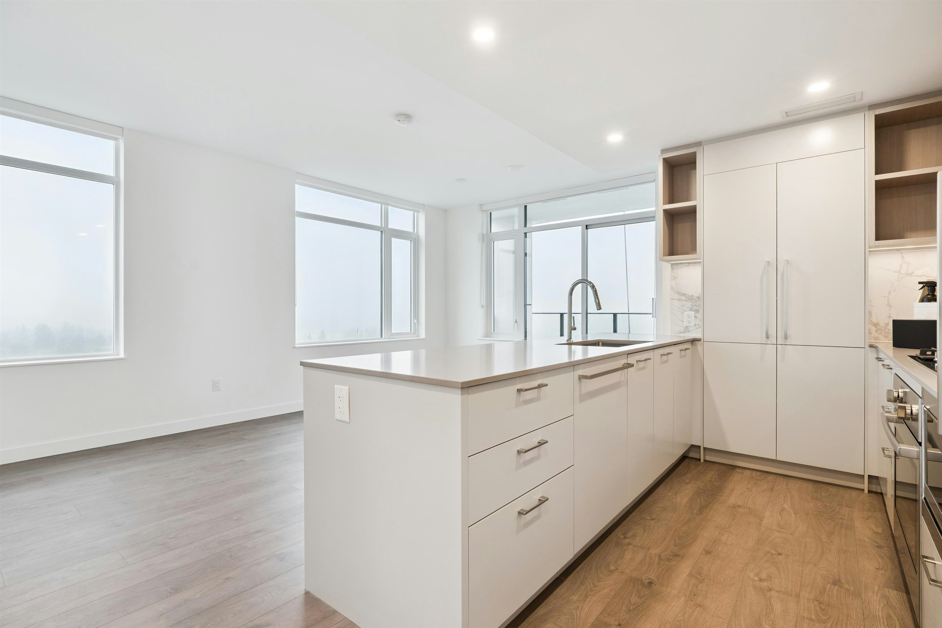 1701-6468 Willingdon, Burnaby, BC, V3H 0L3 - 12