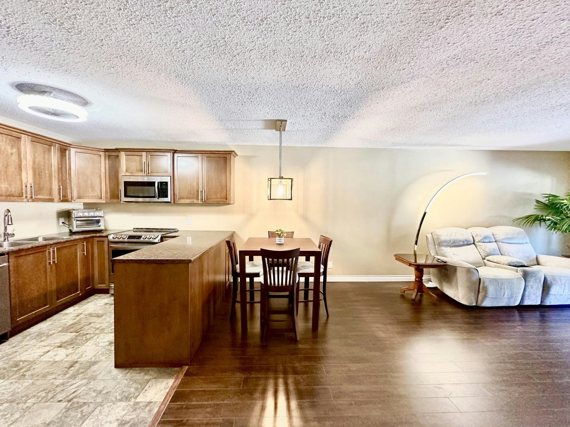 303-33464 George Ferguson Way, Abbotsford, BC, V2S 2L8