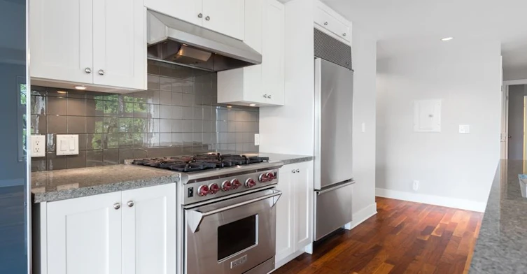 301-1477 W 15th Avenue, Vancouver, BC, V6H 1S4 - 17