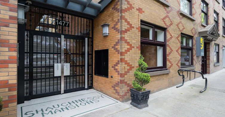 301-1477 W 15th Avenue, Vancouver, BC, V6H 1S4 - 2