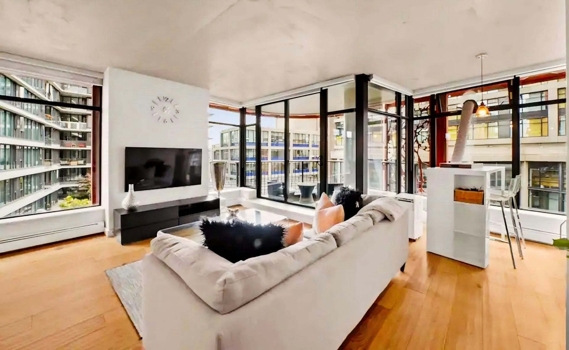 906-128 W Cordova Street, Vancouver, BC, V6B 0E6