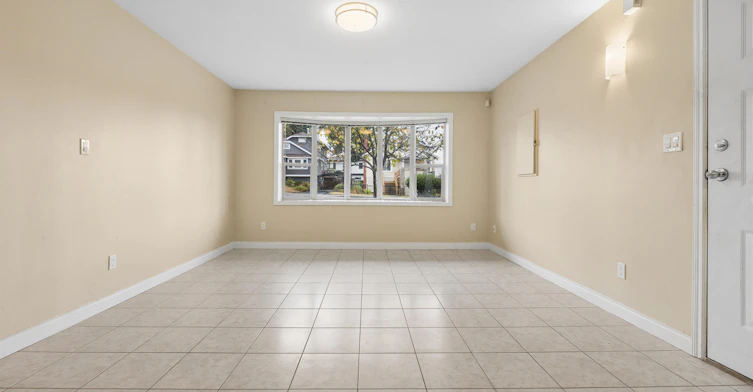 garden suite-7785 Buller St, Burnaby, BC, V5J 4T2 - 5