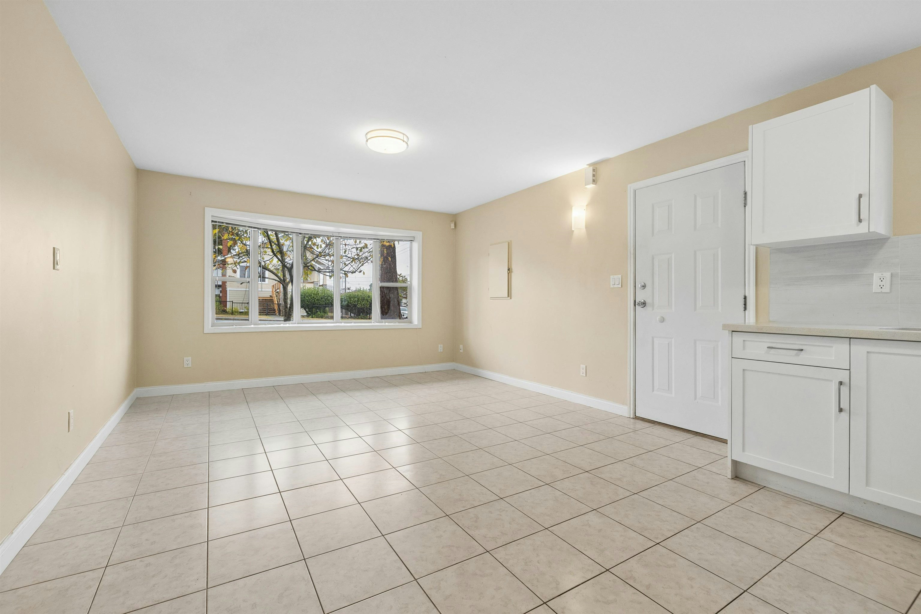 garden suite-7785 Buller St, Burnaby, BC, V5J 4T2 - 4