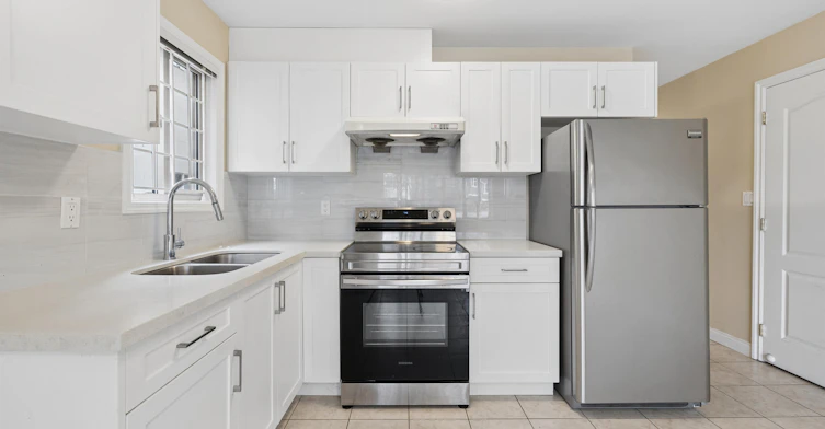garden suite-7785 Buller St, Burnaby, BC, V5J 4T2 - 13