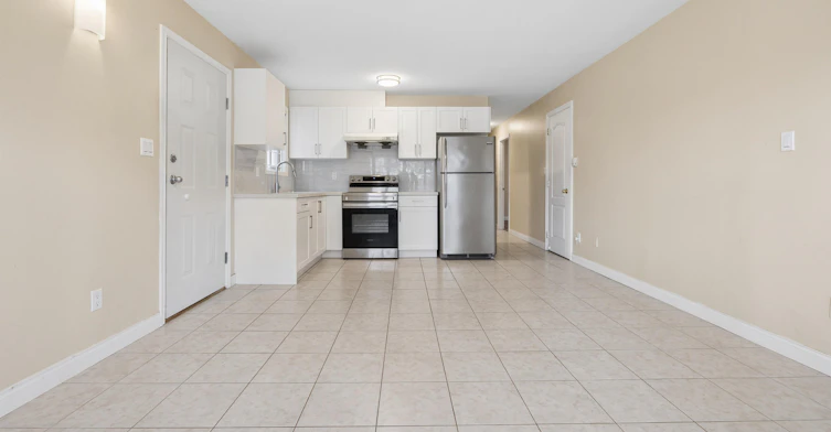 garden suite-7785 Buller St, Burnaby, BC, V5J 4T2 - 7