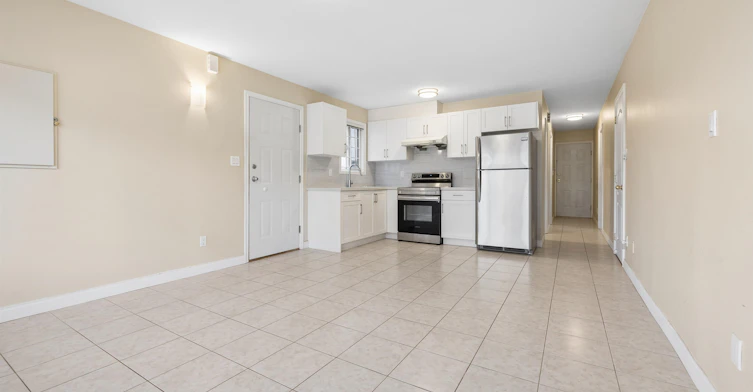 garden suite-7785 Buller St, Burnaby, BC, V5J 4T2 - 8