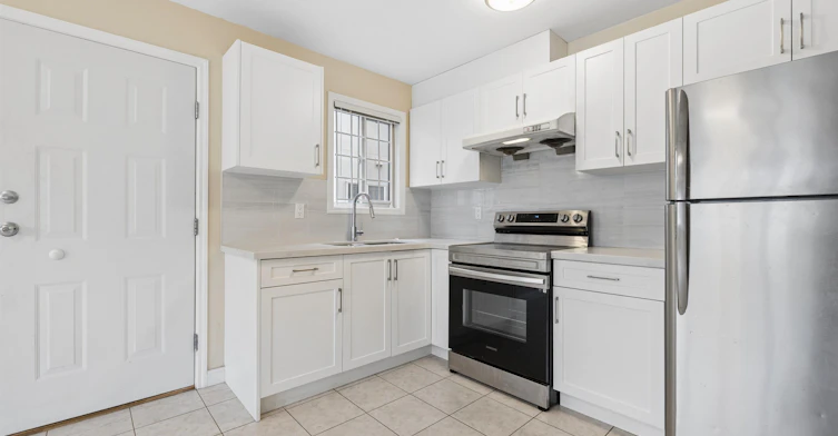 garden suite-7785 Buller St, Burnaby, BC, V5J 4T2 - 12