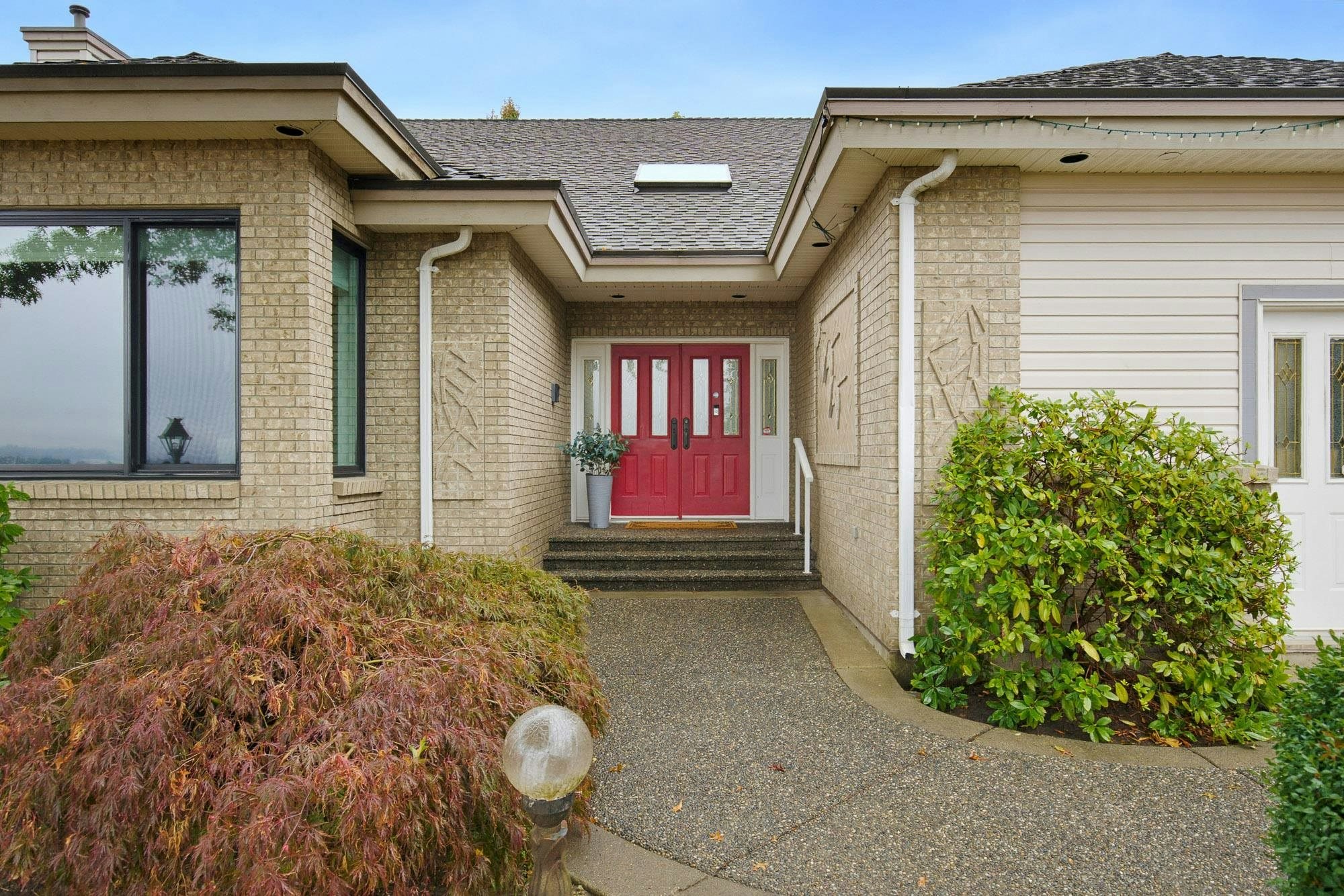 5226 222 Street - 3
