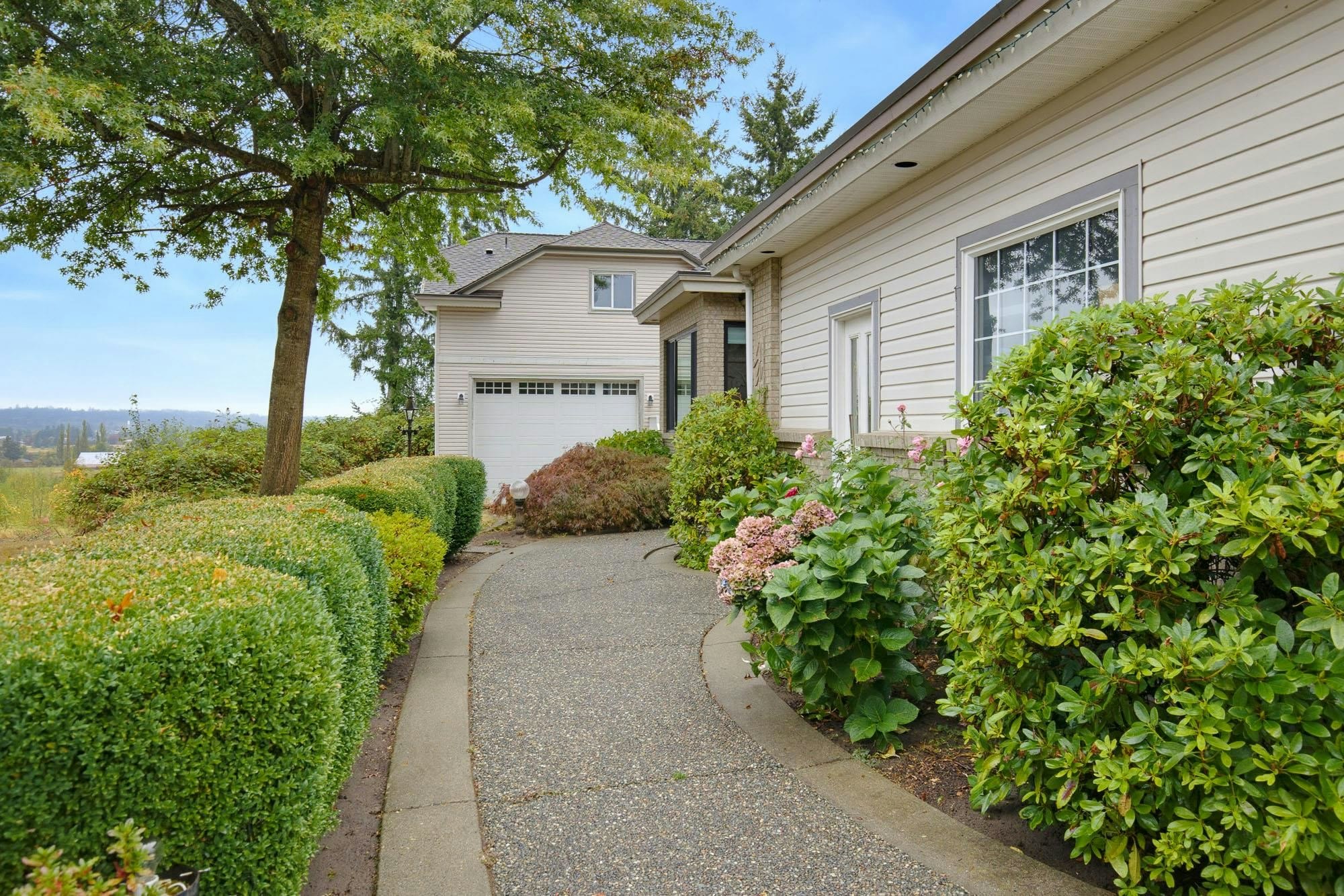 5226 222 Street - 2