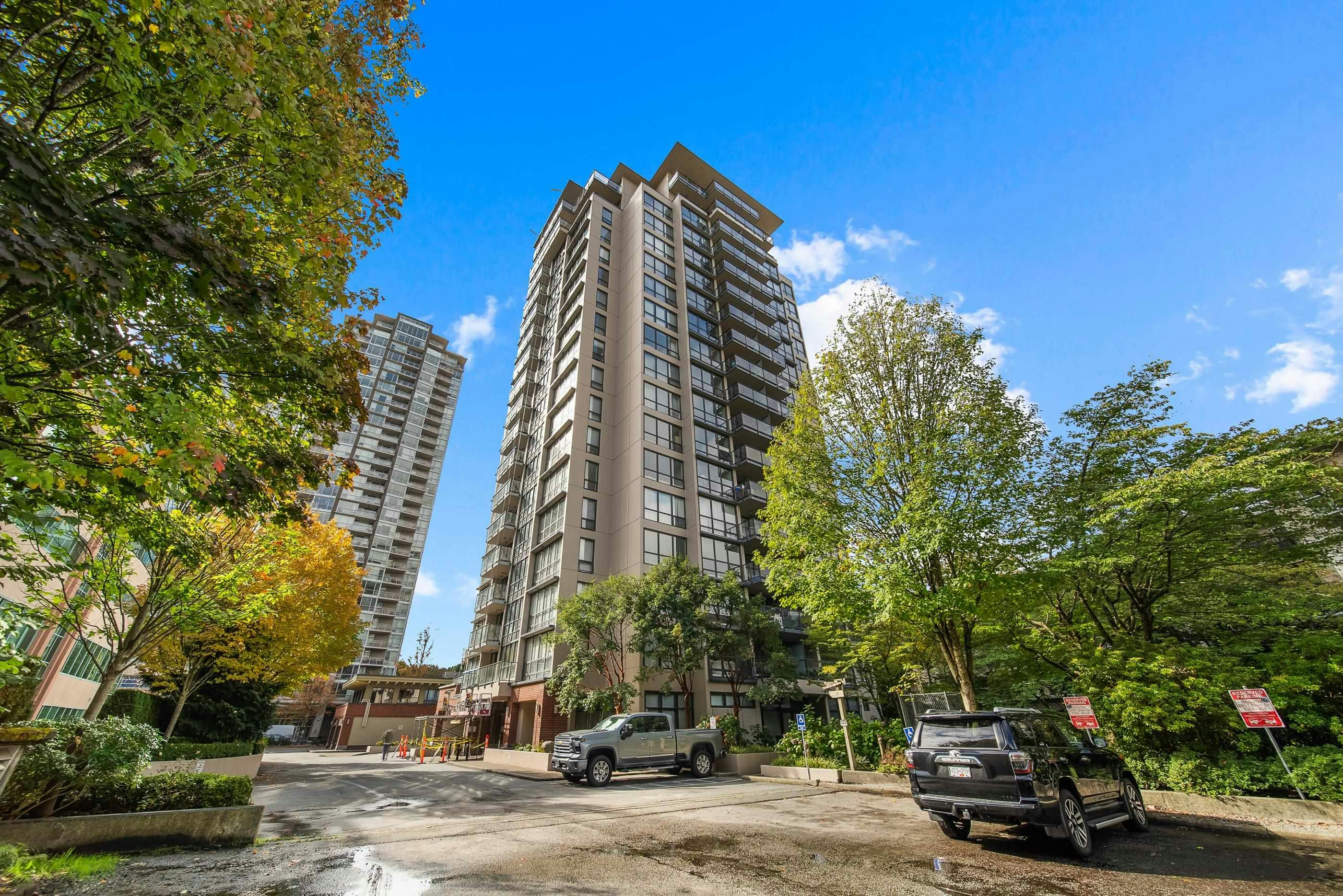 805-2959 Glen Drive, Coquitlam, BC, V3B 0B8