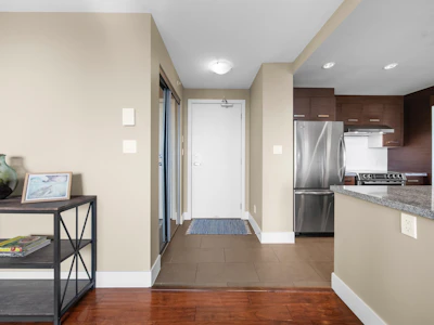 805-2959 Glen Drive - 3