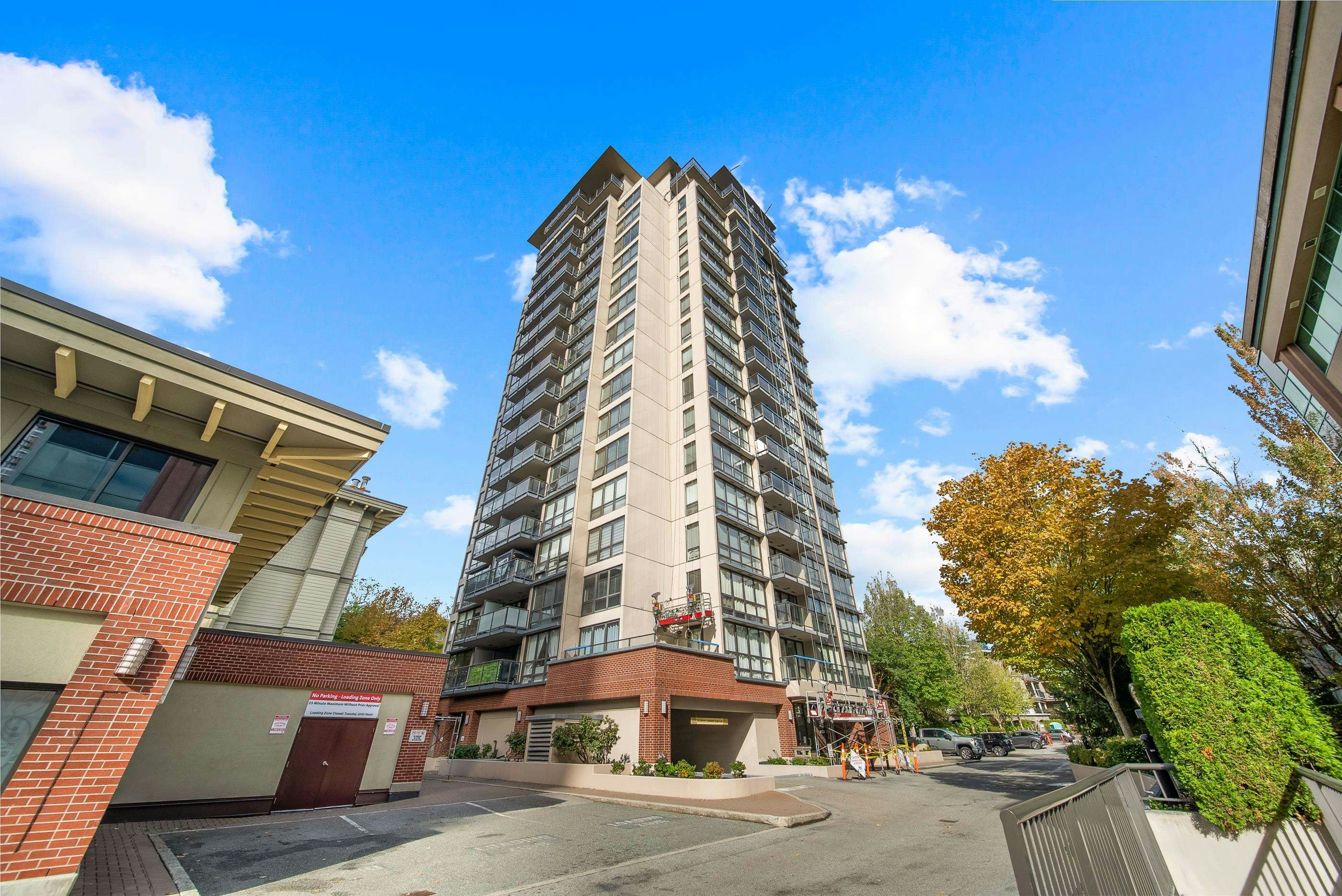 805-2959 Glen Drive - 2