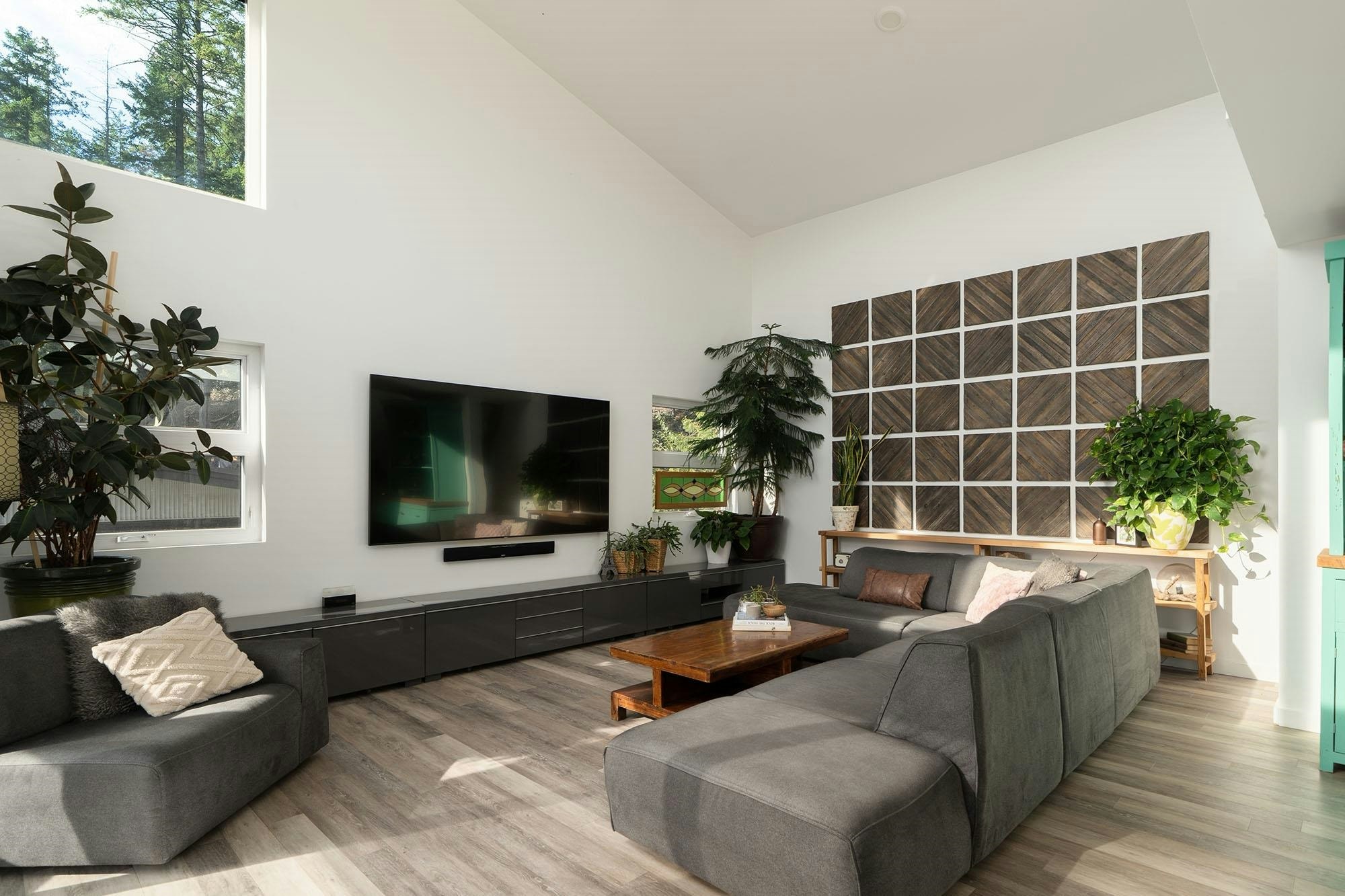 955 Windjammer Road - 4