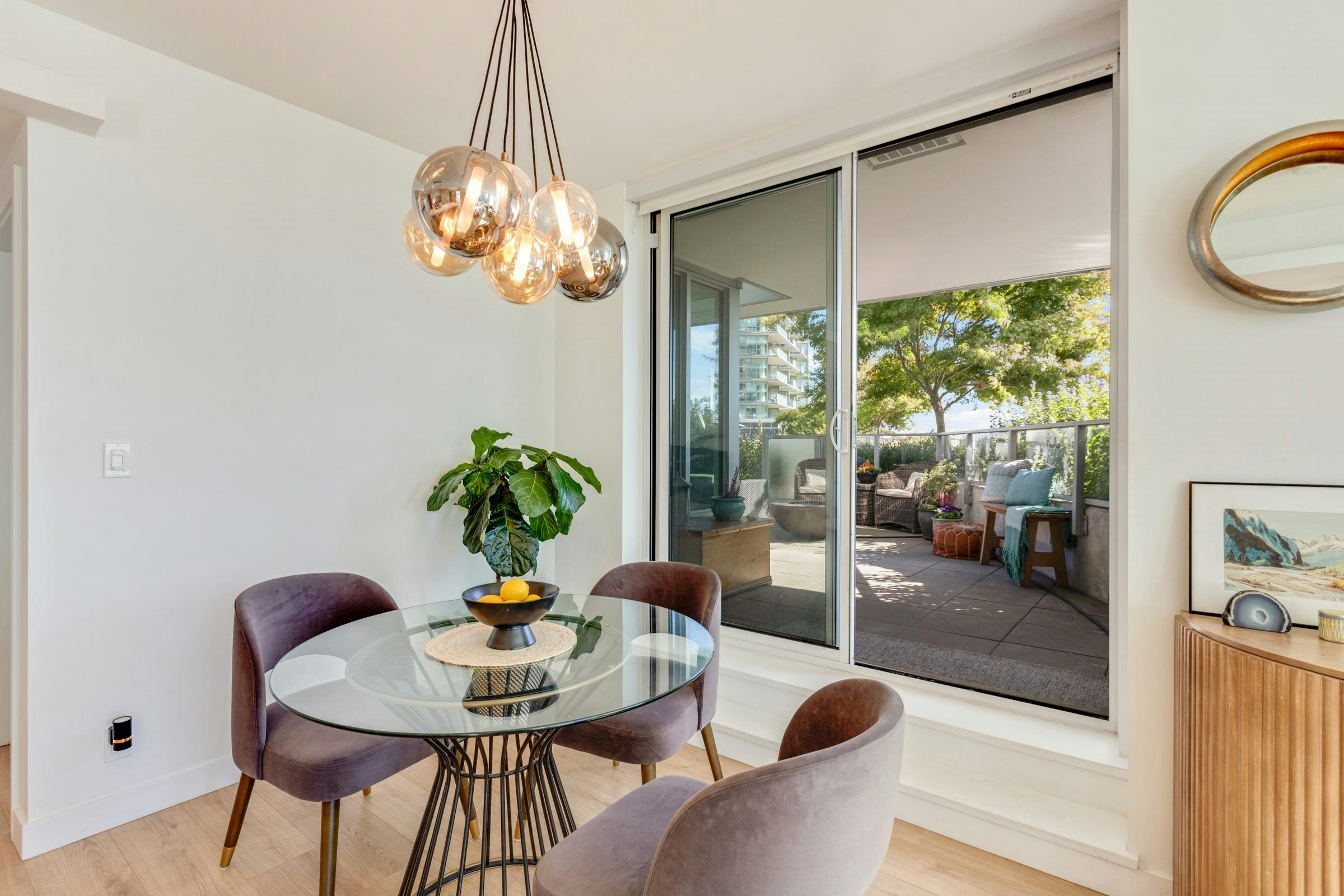 706-1500 Fern Street, North Vancouver, BC, V7J 0E6 - 9