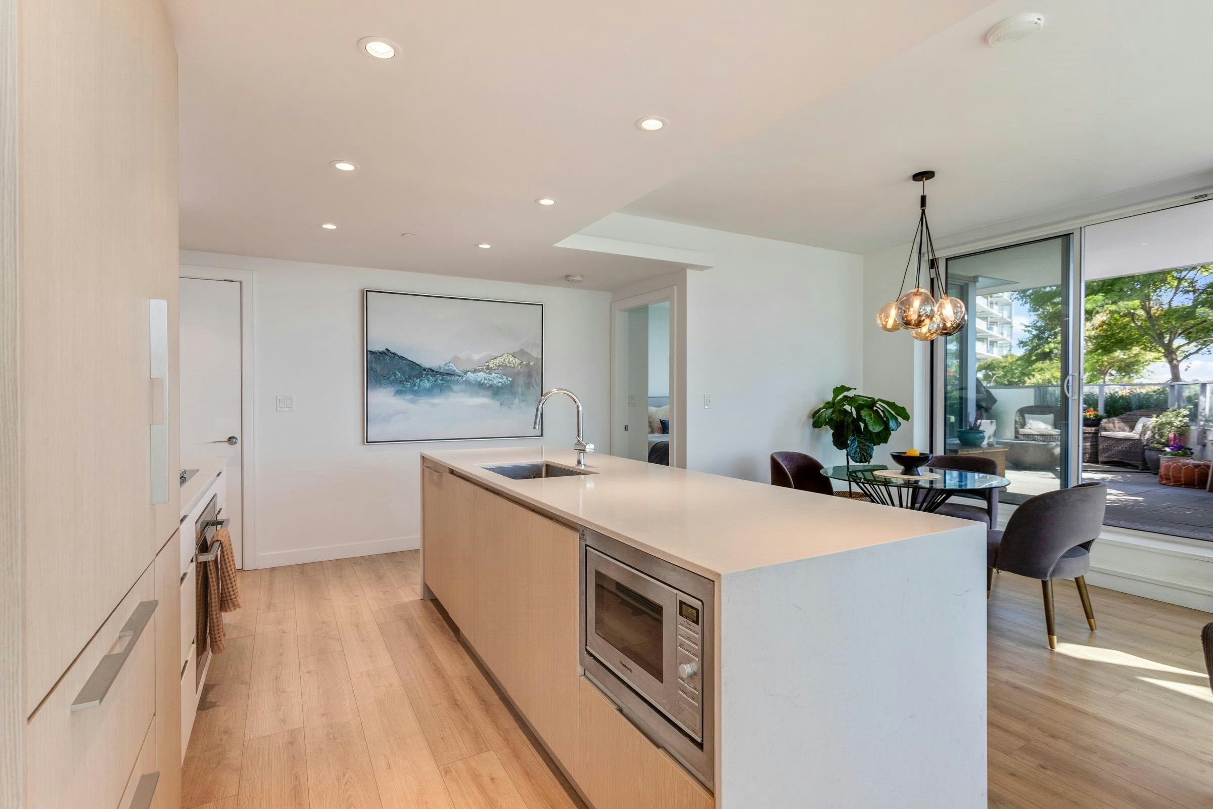 706-1500 Fern Street, North Vancouver, BC, V7J 0E6 - 6