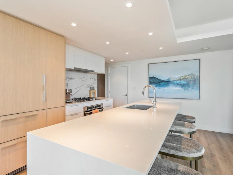 706-1500 Fern Street, North Vancouver, BC, V7J 0E6 - 7