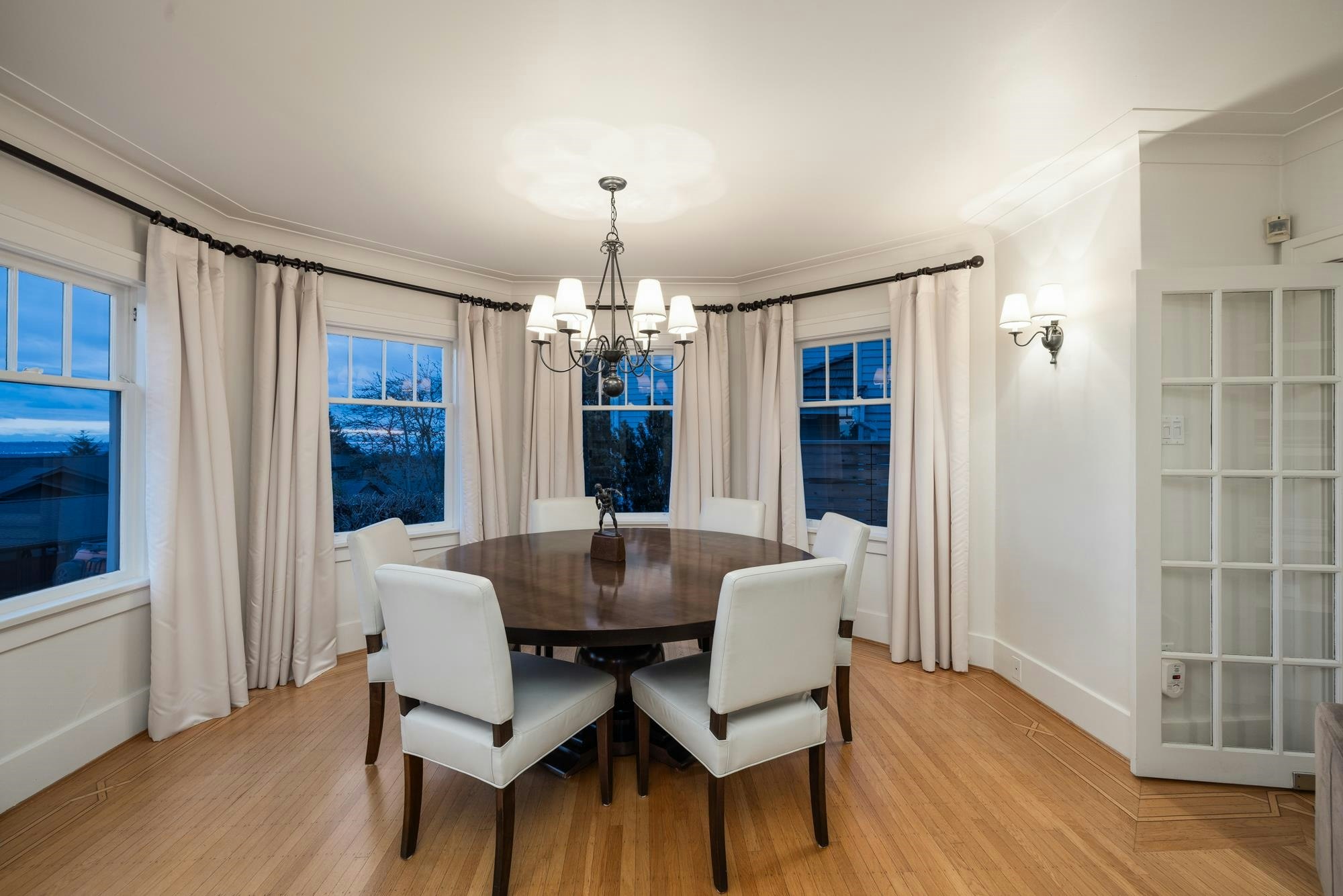 402 Brand Street, North Vancouver, BC, V7N 1E9 - 14