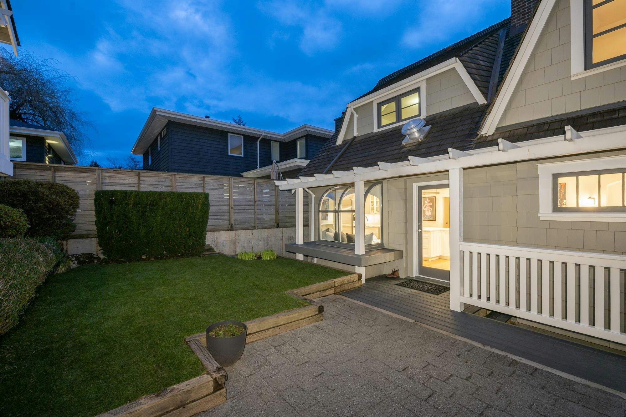 402 Brand Street, North Vancouver, BC, V7N 1E9 - 38