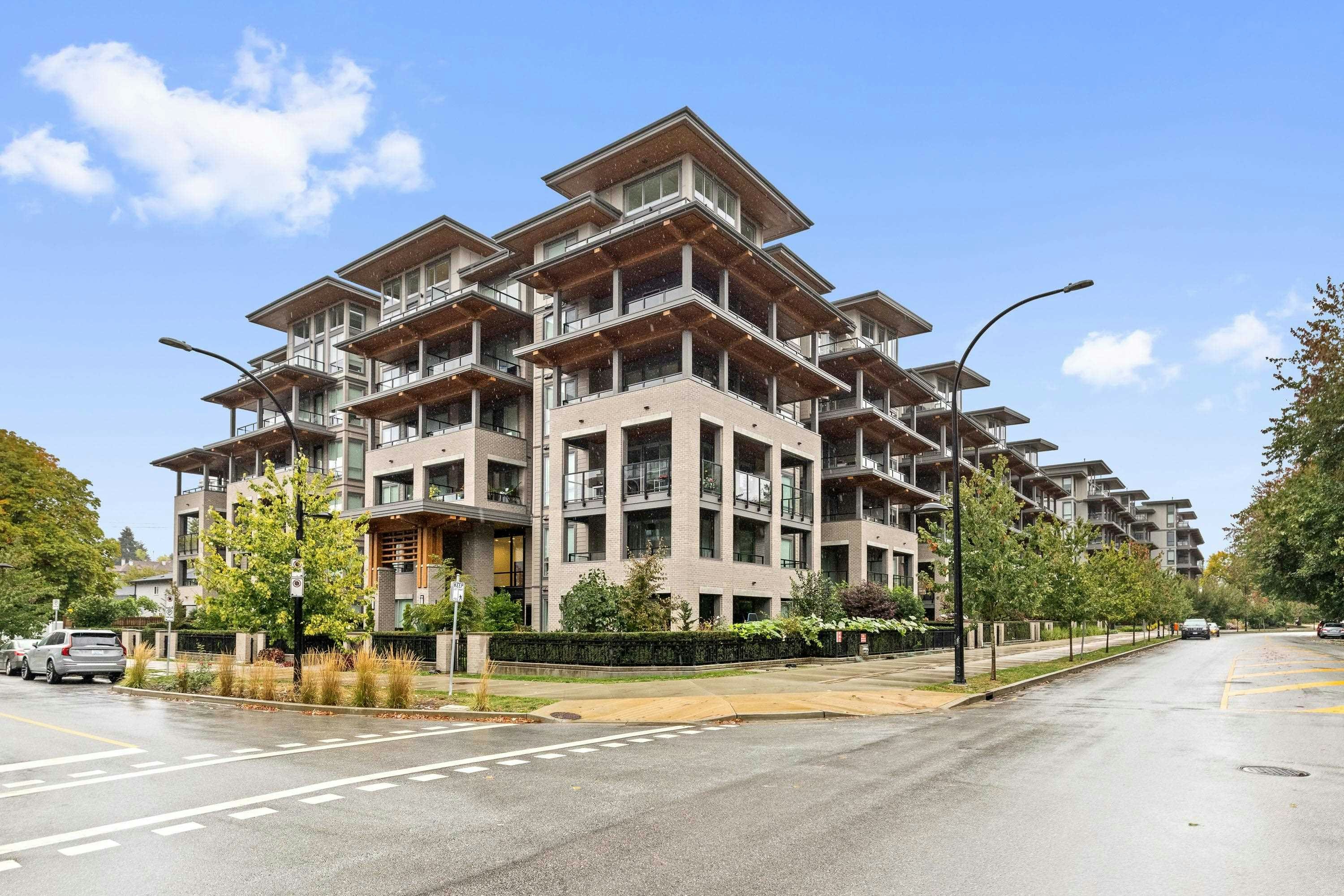 617-7588 16th Street, Burnaby, BC, V3N 0H8