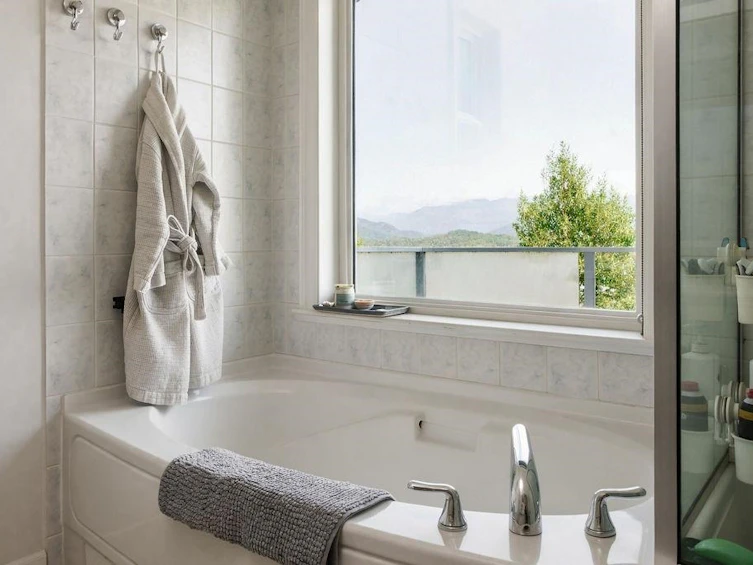 1208 St Andrews Road, Gibsons, BC, V0N 1V1 - 23