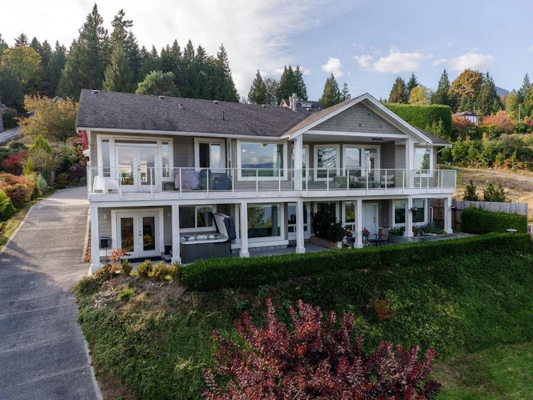 1208 St Andrews Road, Gibsons, BC, V0N 1V1 - 2